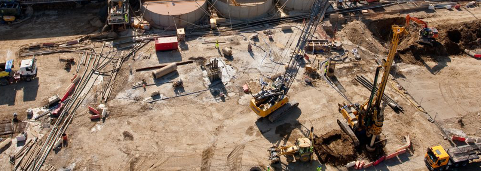 Bentonita sódica imagen pega piso silimax